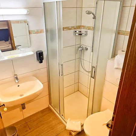 Lindenhof Falkenberg Vendégház 3*